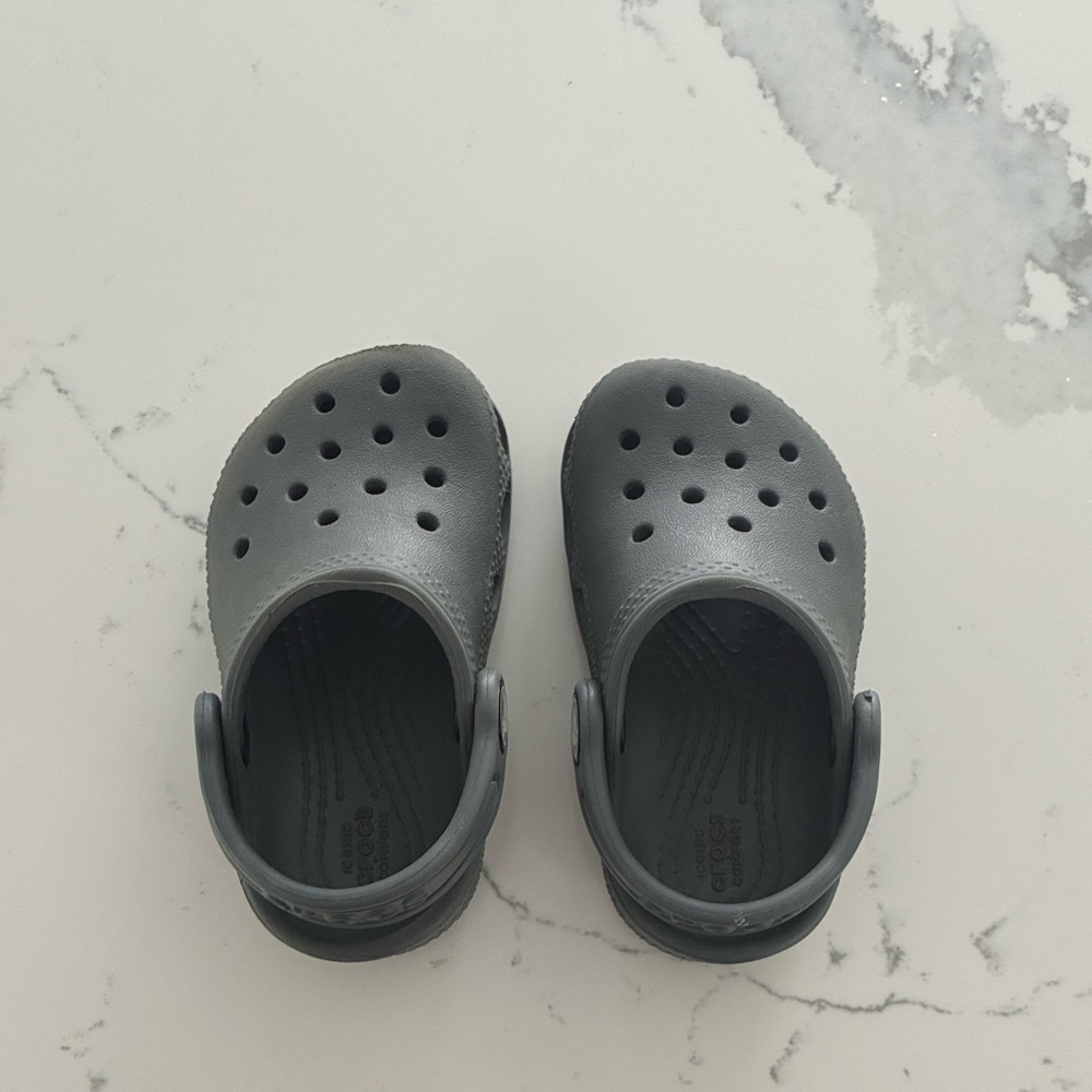 CROCS Kids Gray Classic Clog with Heel Strap